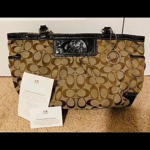 Coach Purse/Handbag Signature Collection
